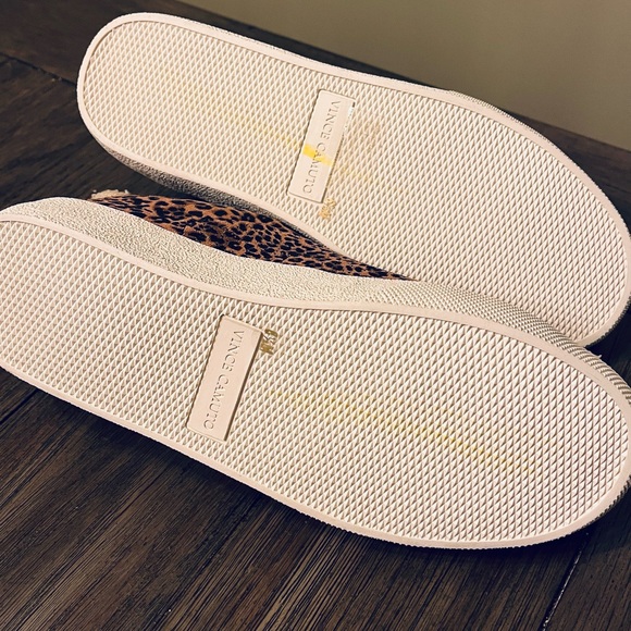 Vince Camuto Leopard Sherpa Sneakers | Women’s 6.5 NWOT - Picture 5 of 5